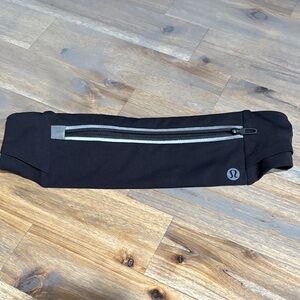 Lululemon Fast and Free Running Belt